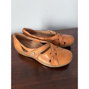 Clarks Bendables 7.5 M Womens Tan Leather Mary Jane Comfort Shoes